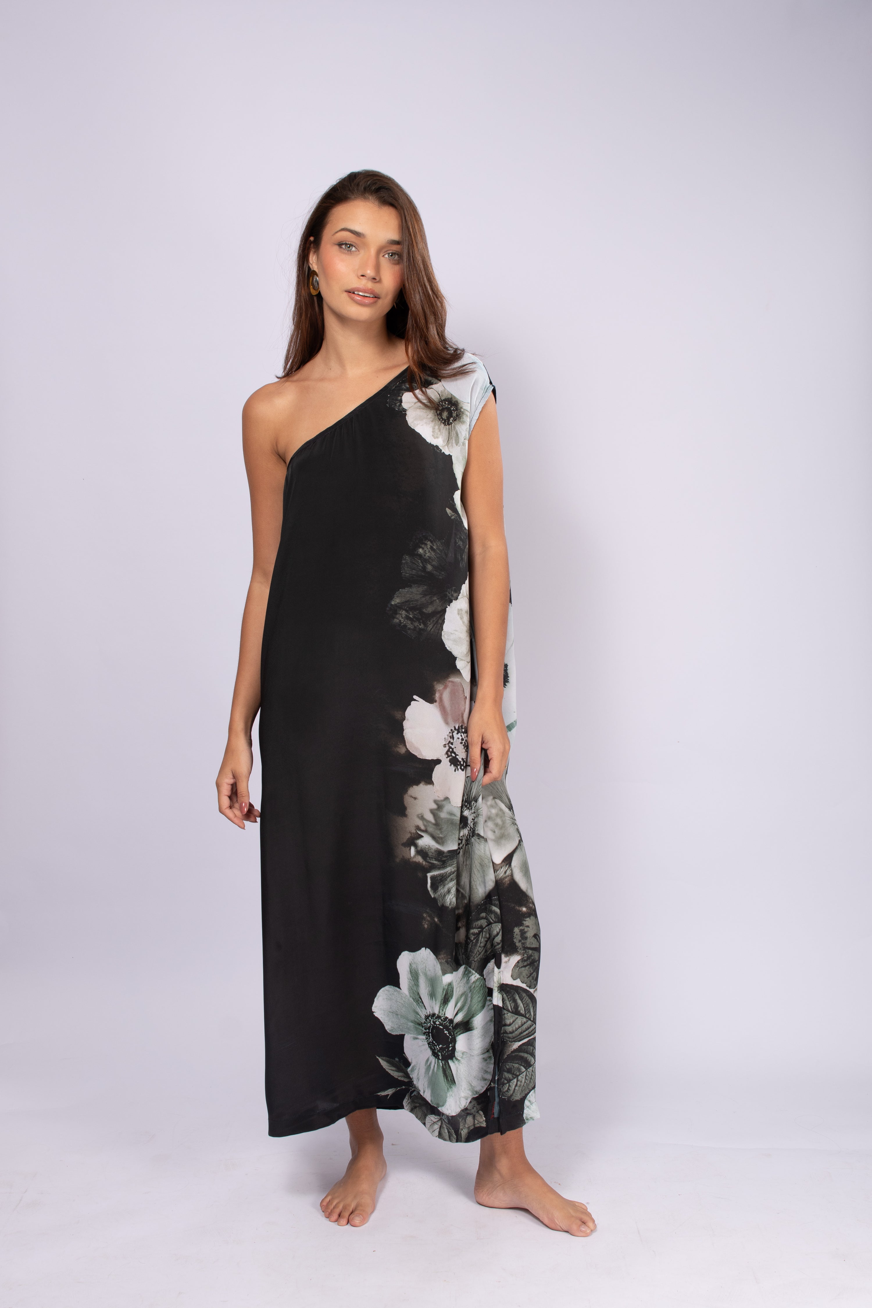 VESTIDO DE SEDA ATHENAS FLORES NEGRAS Y GRISES