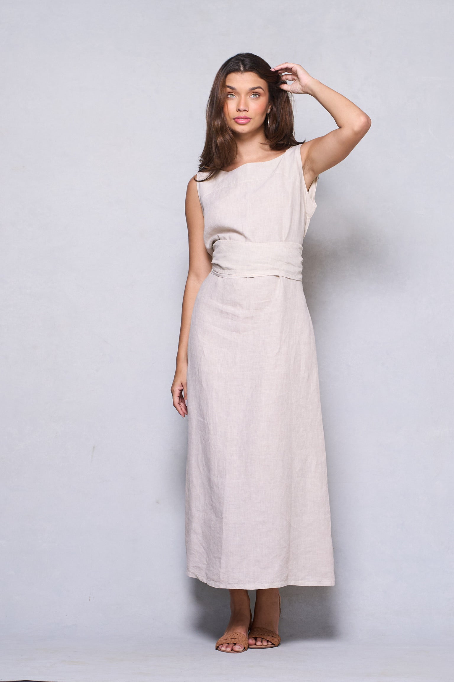 BONITO VESTIDO DE LINO