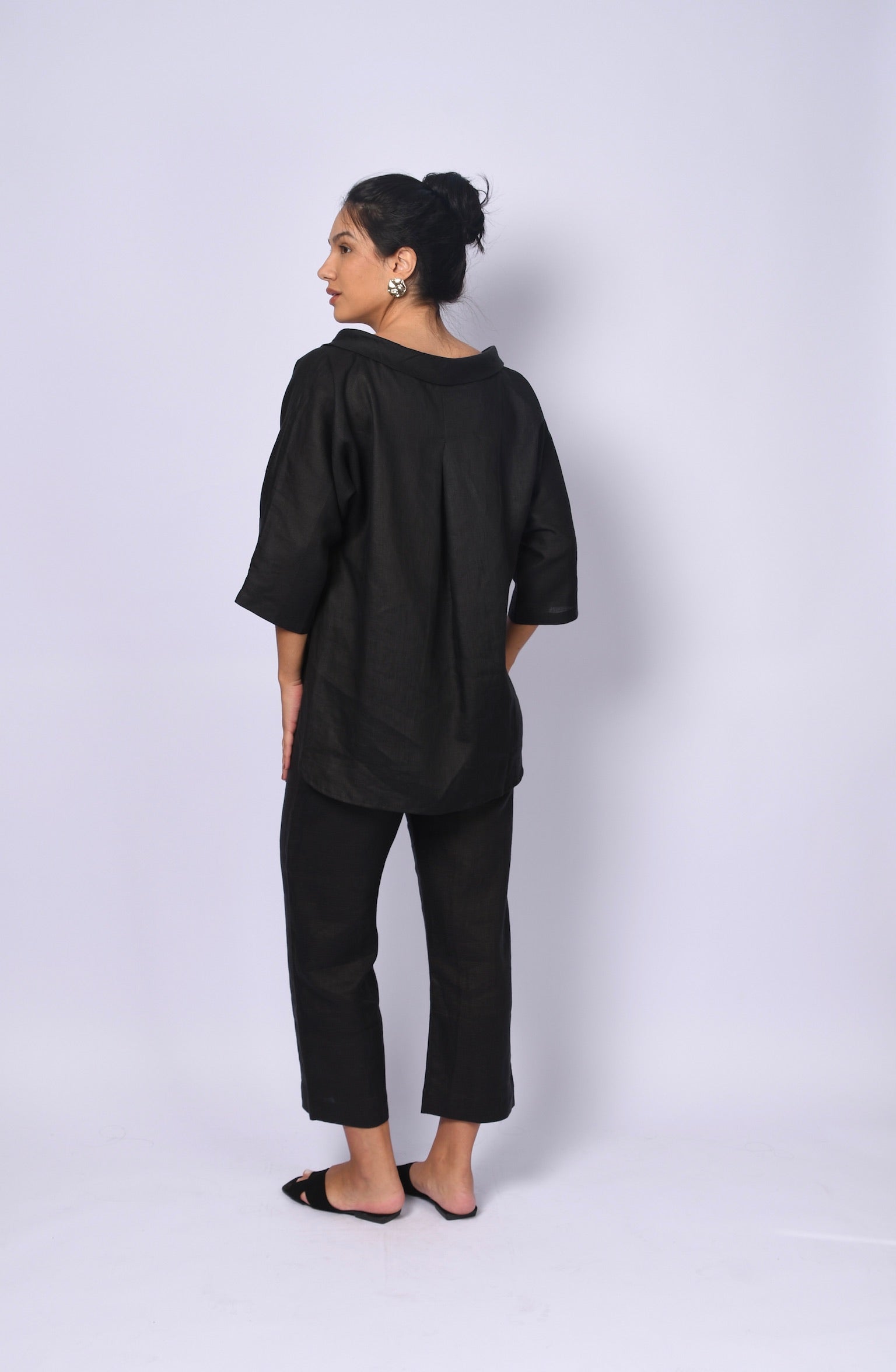 Blusa_Capri_e_calca_Saint_Barth_preta.2974.jpg