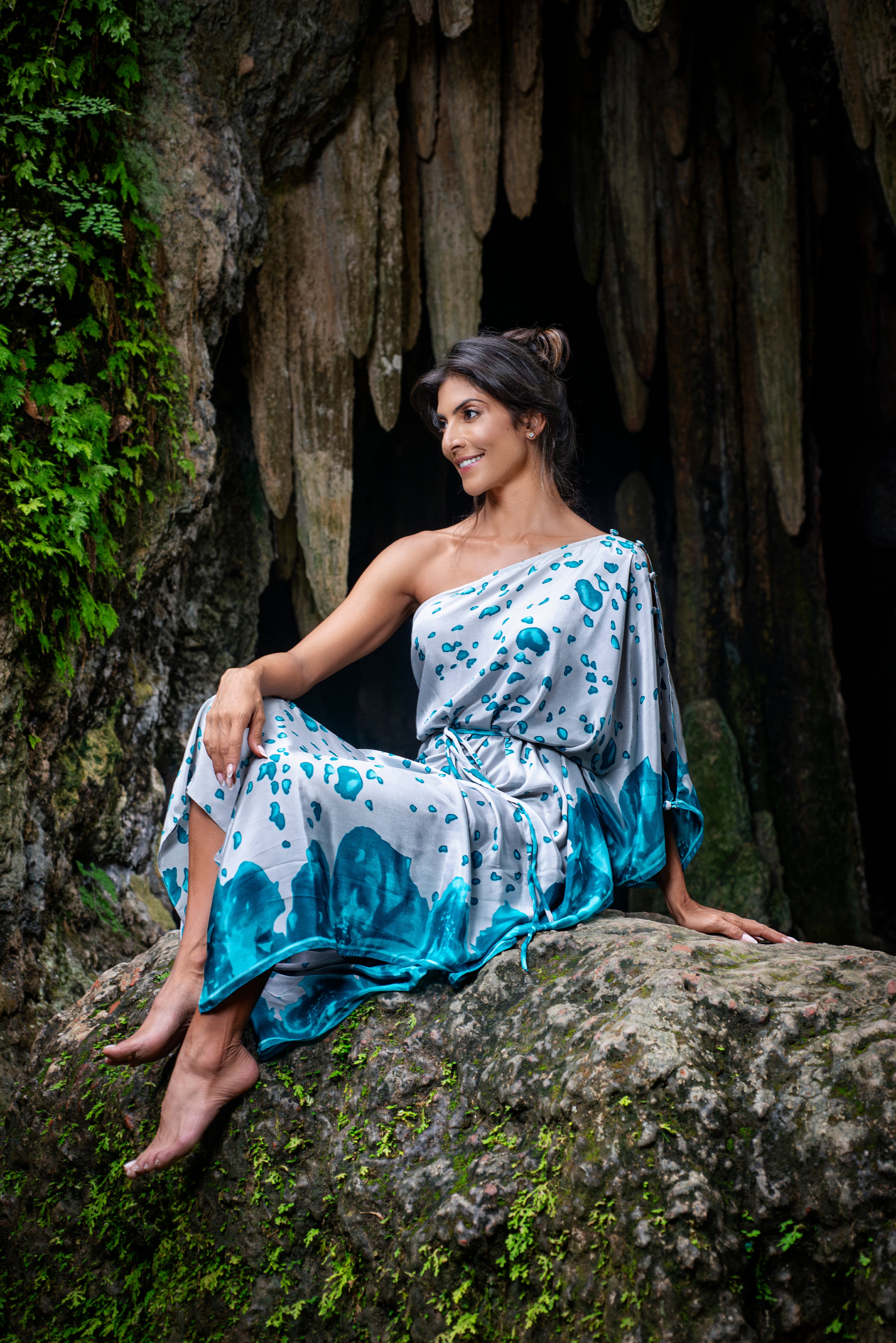 KAFTAN RHODES LONGO CINZA E VERDE