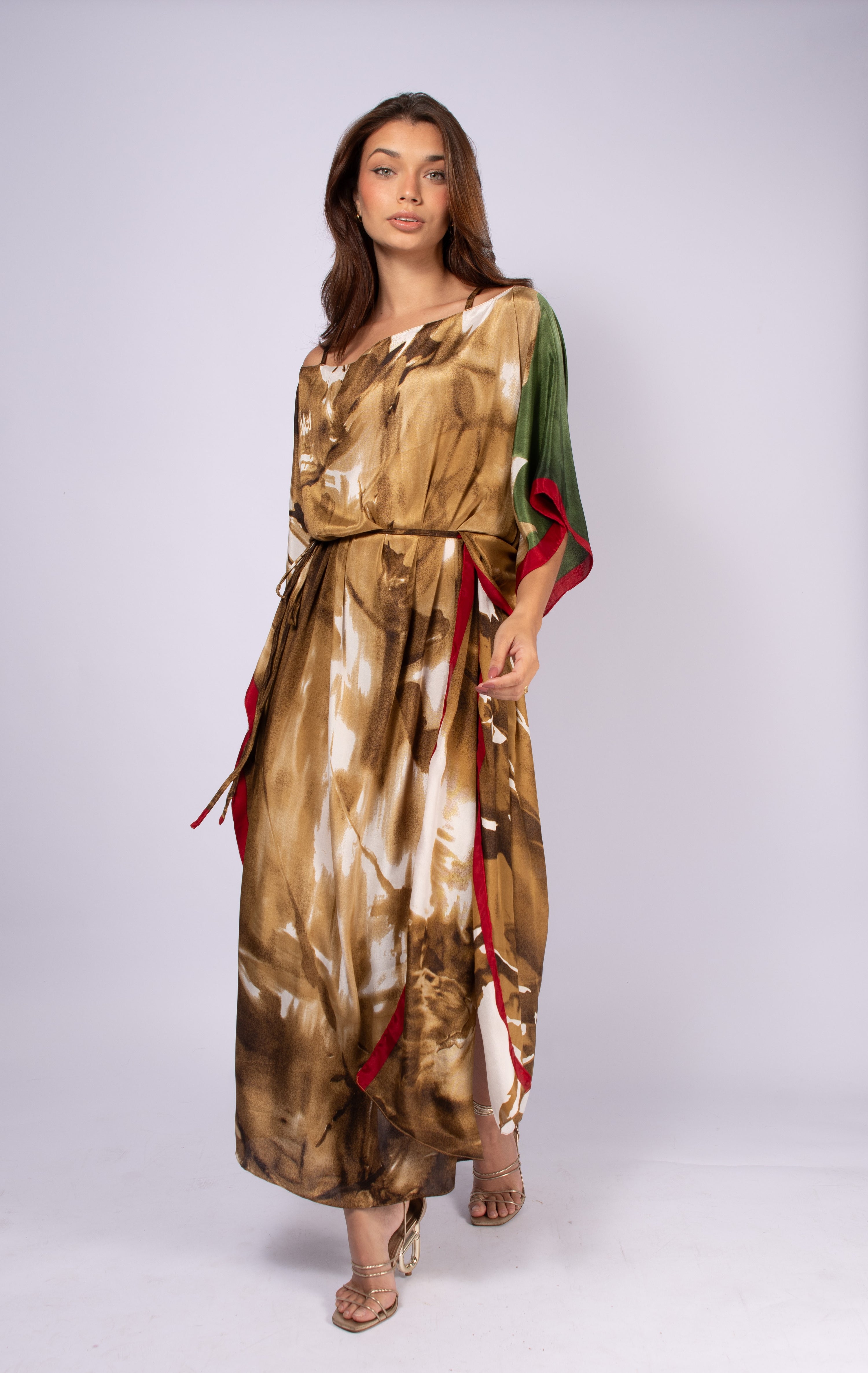 CAFTÁN DE JAVA DORADO Y ROJO