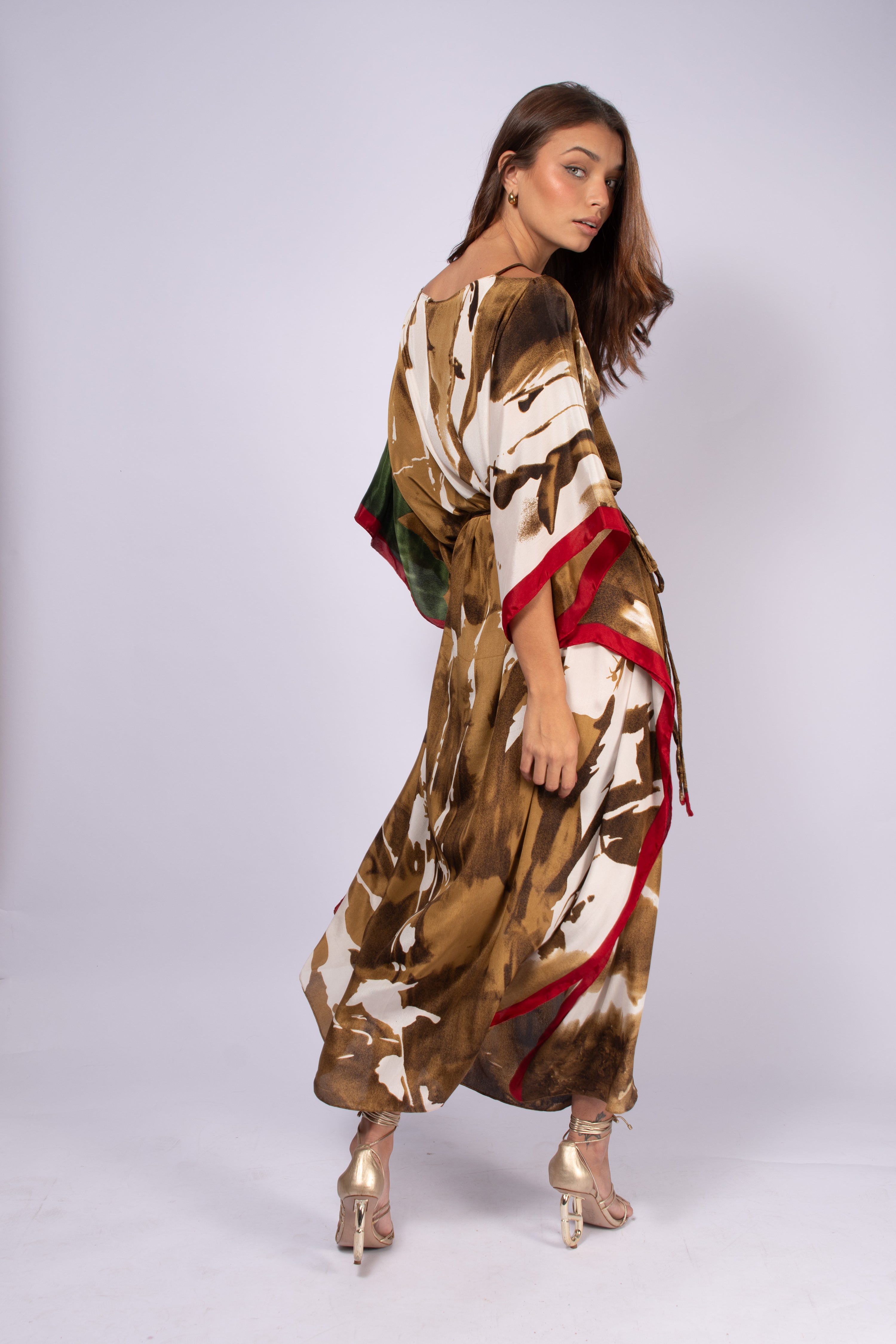 CAFTÁN DE JAVA DORADO Y ROJO