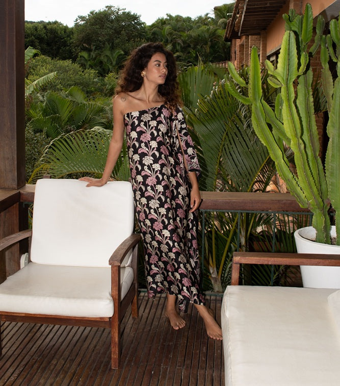 KAFTAN NEGRO MIDI RHODES CON ARENA Y FLORES ROSAS