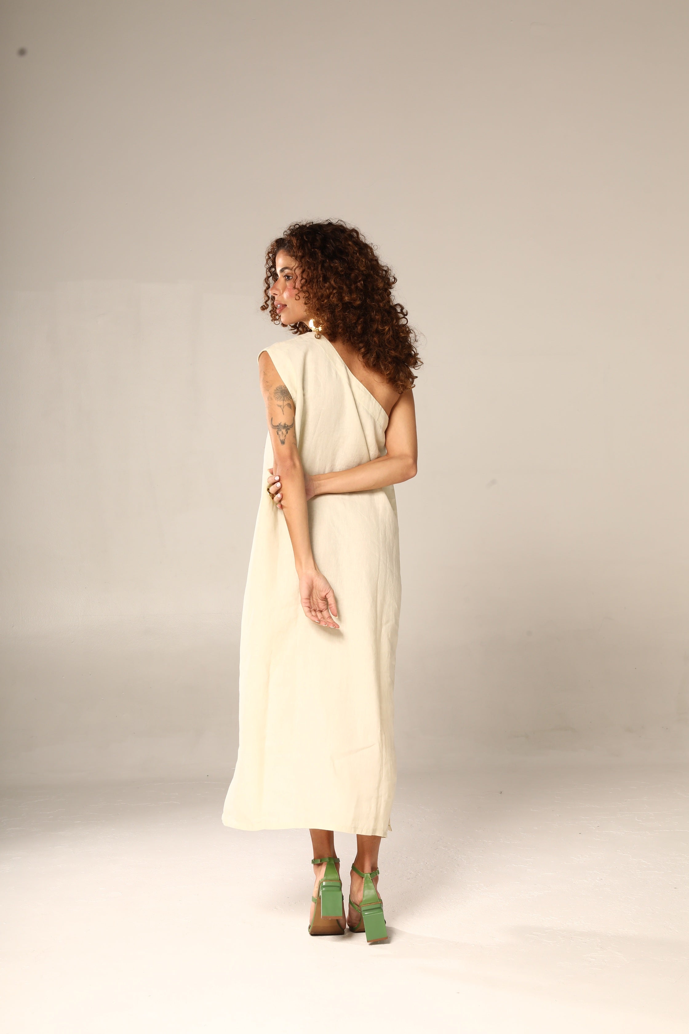 VESTIDO DE LINO ATENEA