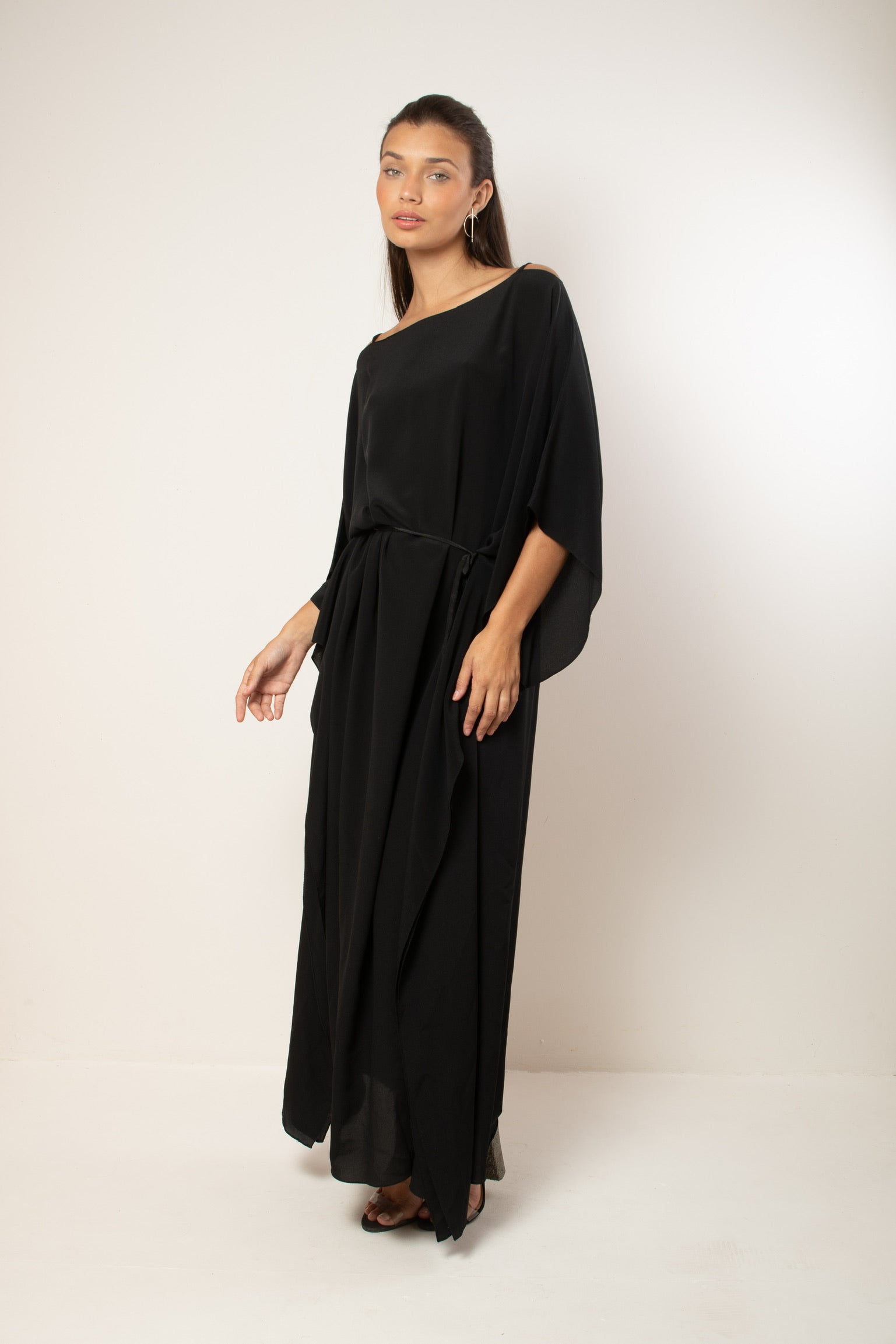 KAFTAN DE JAVA NEGRO LISO