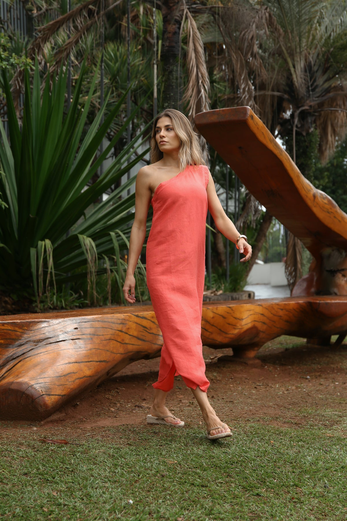 ATHENAS LINEN DRESS