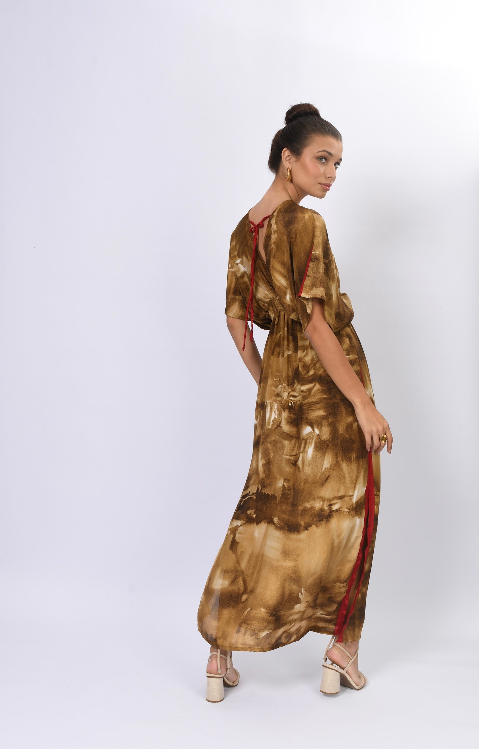 VESTIDO SAINT TROPEZ DORADO Y MARRÓN