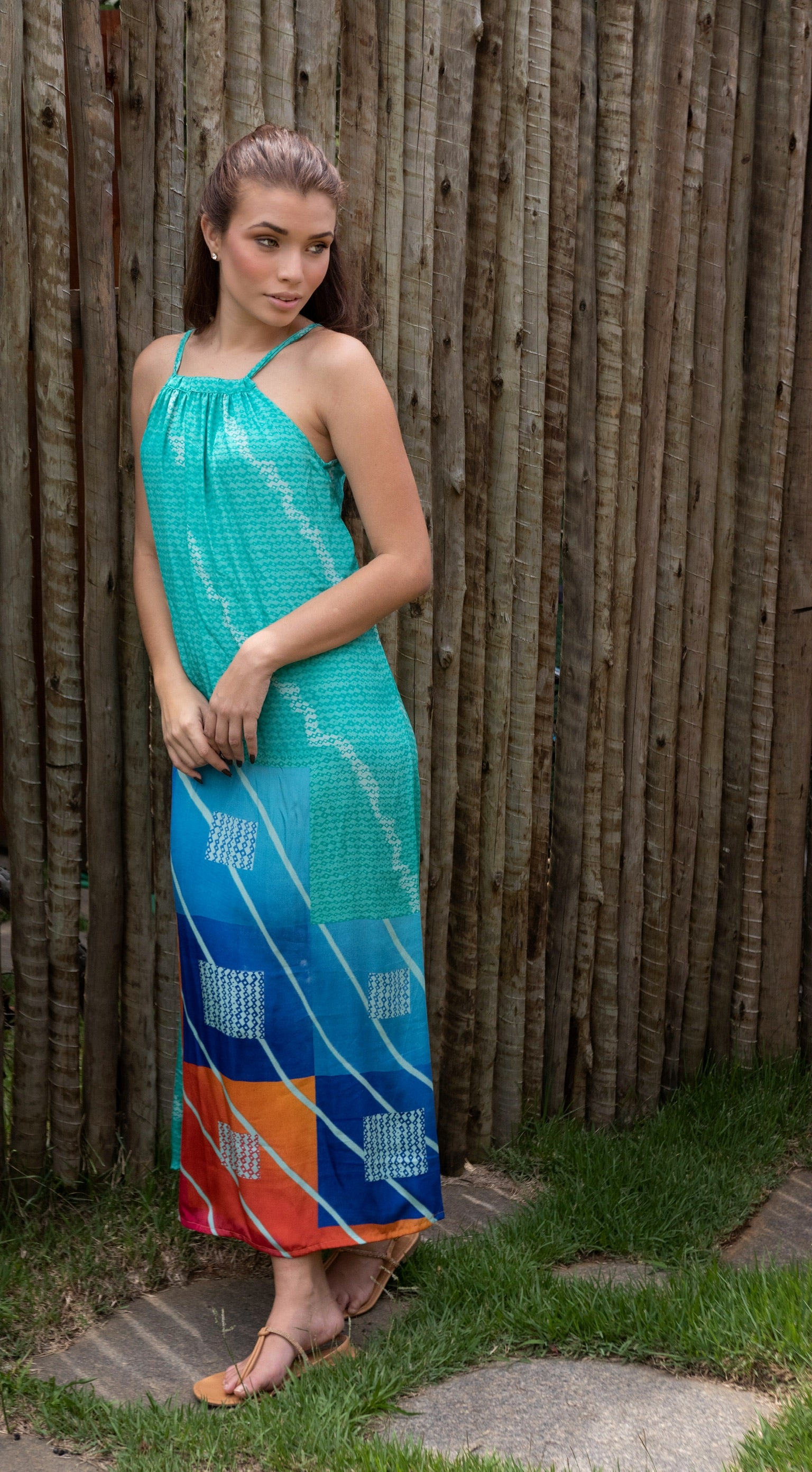 VESTIDO SUMATRA SEDA AZUL E LARANJA GEOMÉTRICO